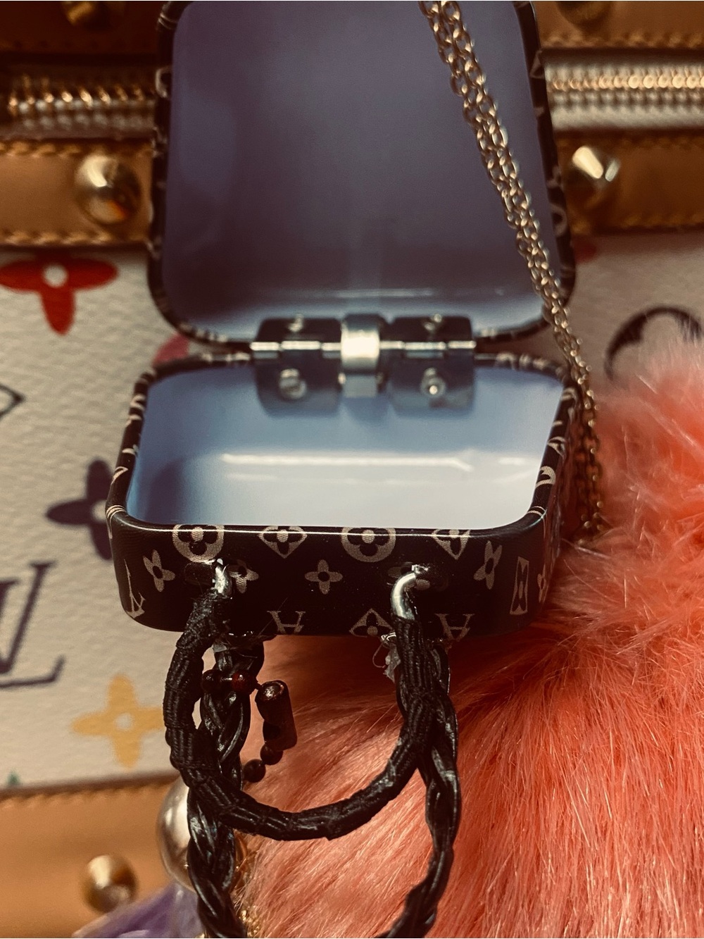Purse charm mini Satchel with Pink Fur Pompom - Picture 5 of 5
